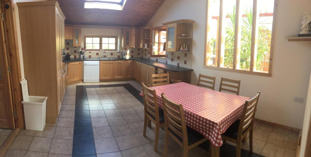 Log House Hideaway Villa Johnswell Eksteriør bilde