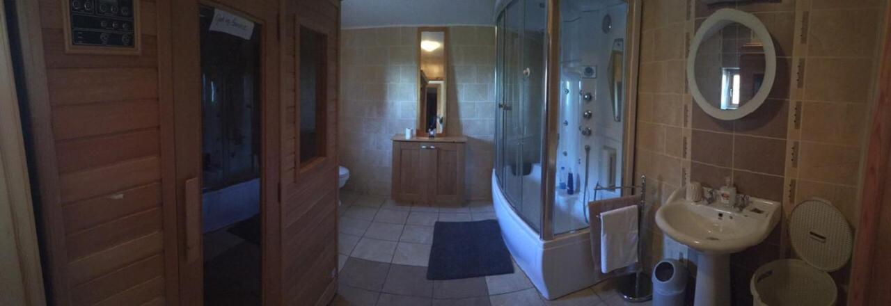 Log House Hideaway Villa Johnswell Eksteriør bilde